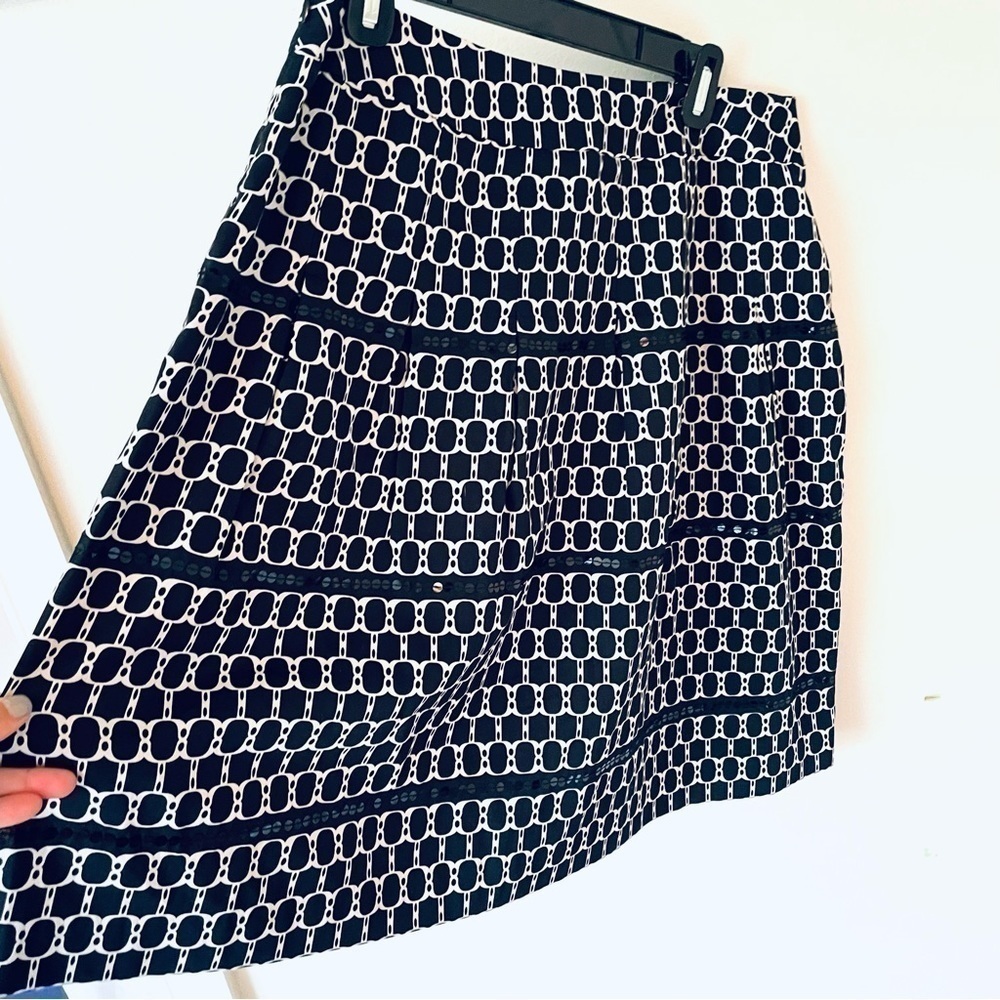 Ann Taylor LOFT Petites Skirt ✨ Black & White Geometric Tiered Sequin – Size